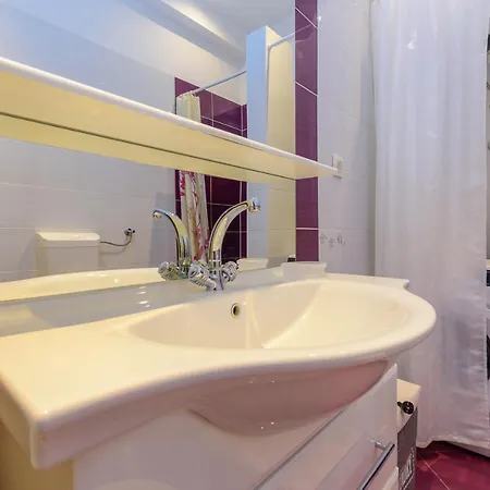 아파트 Macan, Beautiful Oasis *