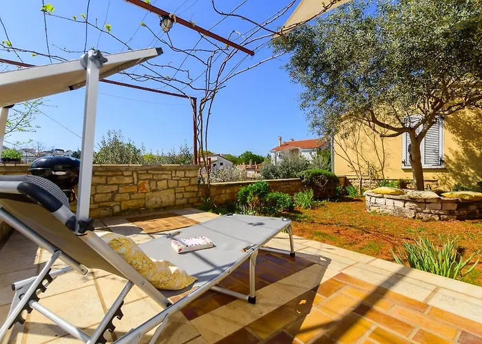 Macan, Beautiful Oasis Pola