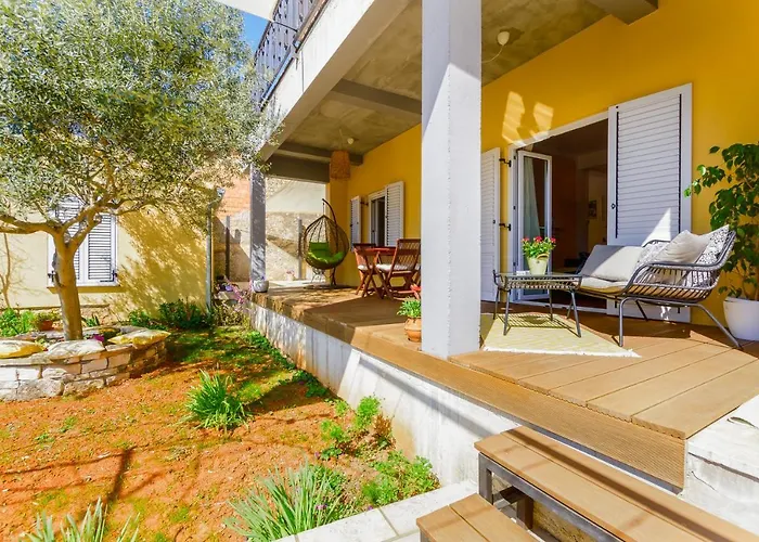 Macan, Beautiful Oasis Pola